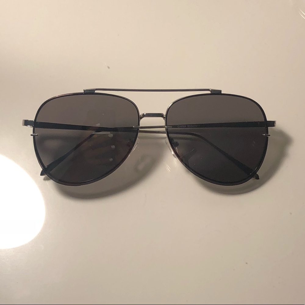 NEW Reflective silver sunglasses